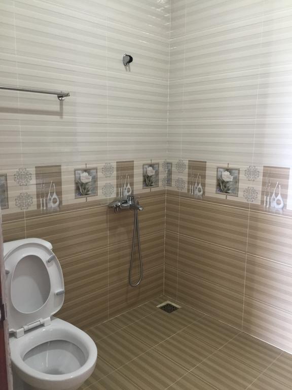 Phong Lan Guesthouse Чау Док Екстериор снимка