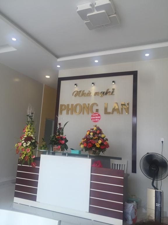 Phong Lan Guesthouse Чау Док Екстериор снимка
